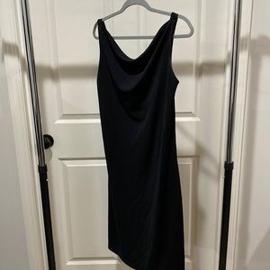 Express. Size 7/8. Black sleeveless shift dress.